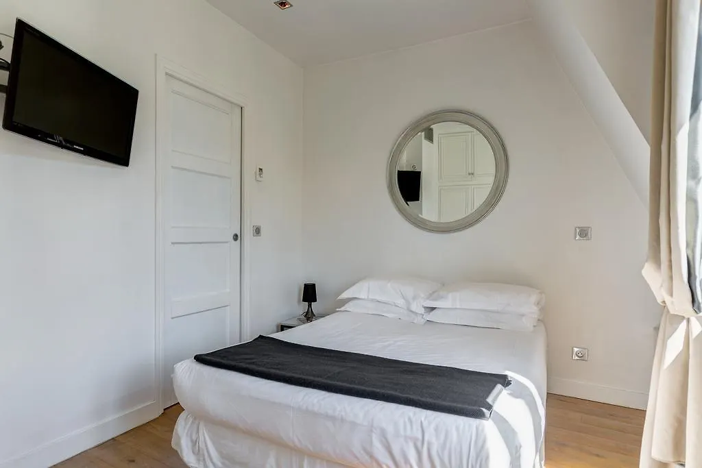 Place Vendome Apartment