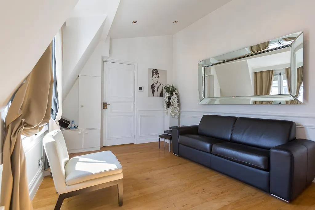 Place Vendome Apartment Paris