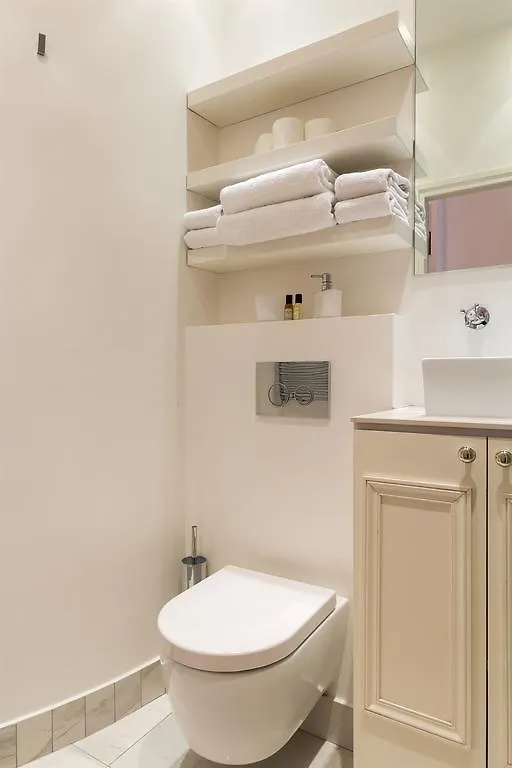 Place Vendome Apartment