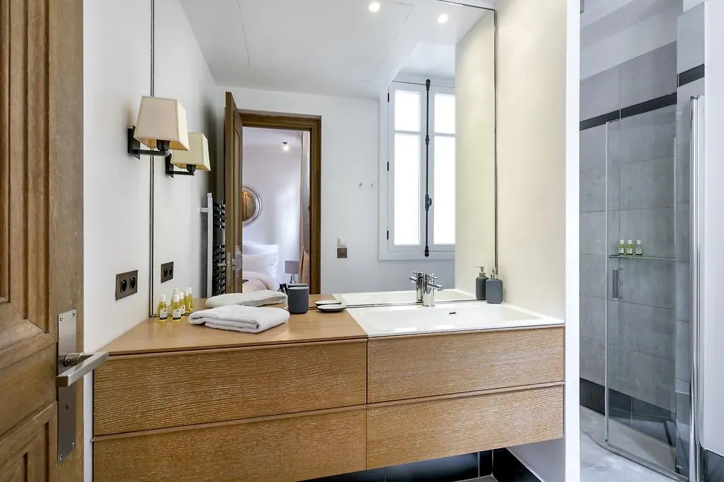 Apartment Place Vendome *